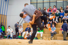 Gais AR, 1.2.20, Schwingen - Lichtmess Schwinget. Schlegel Werner (L, Hemberg) gegen Lehmann Philipp  (Humlikon) (Lorenz Reifler)